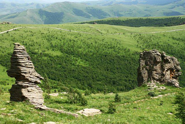 아쓰하투 석림의 페르시아 상인과 베이징원인.