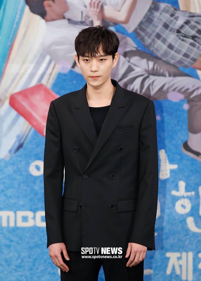 ▲ MBC 새 수목드라마 '어쩌다 발견한 하루' 제작보고회. 왼쪽부터 정건주, 로운, 김혜윤, 이나은, 이재욱, 김영대, 이태리 ⓒ한희재 기자