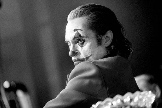 영화 '조커' 한 장면. [사진 워너브러더스 코리아]