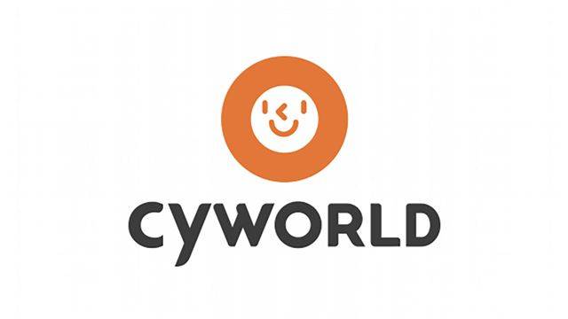 싸이월드는 2007년 2월 이용자 2,000만 명을 달성하고 도토리 매출도 한때 월 1,000억원 상회하는 등 급증했습니다. 싸이월드