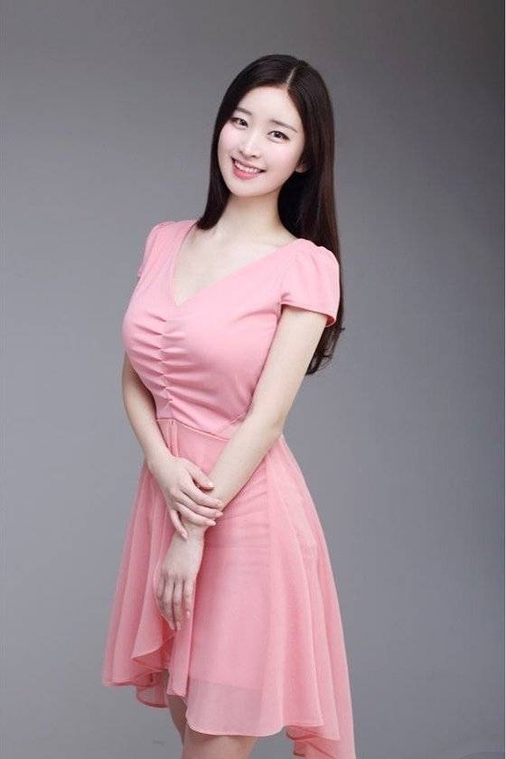 프리랜서 아나운서이자 모델인 김나정. [사진 김나정 프로필]