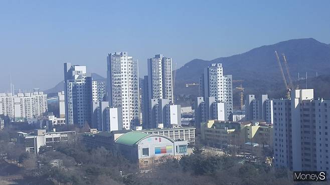 과천시내 한 아파트 단지. /사진=김창성 기자
