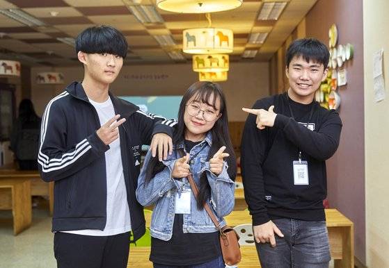 영화 ‘동무’로 영화제에 참여한 김태민·윤지예·남정현(왼쪽부터) 학생.
