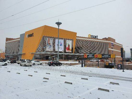 11일 방문한 몽골 울란바토르 이마트 3호점 전경. 이마트 3호점은 1만3550㎡ 규모로 몽골에서 가장 크다. 성기호 기자 kihoyeyo@