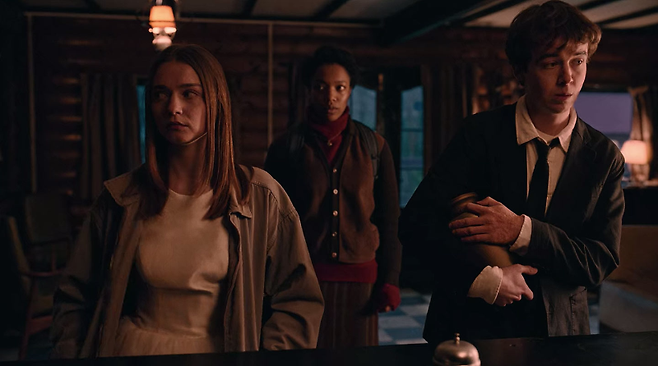 세상의 끝에서 만난 세 사람.  [사진 IMDb]