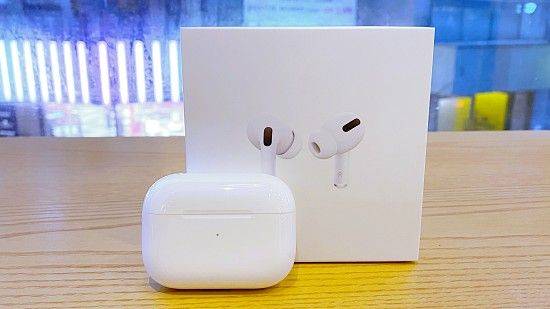 애플 에어팟 프로. 액티브 노이즈 캔슬링 기능을 갖췄다. (사진=지디넷코리아)