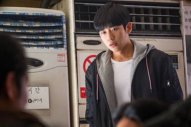 ▲ 출처|영화 '시동' 스틸