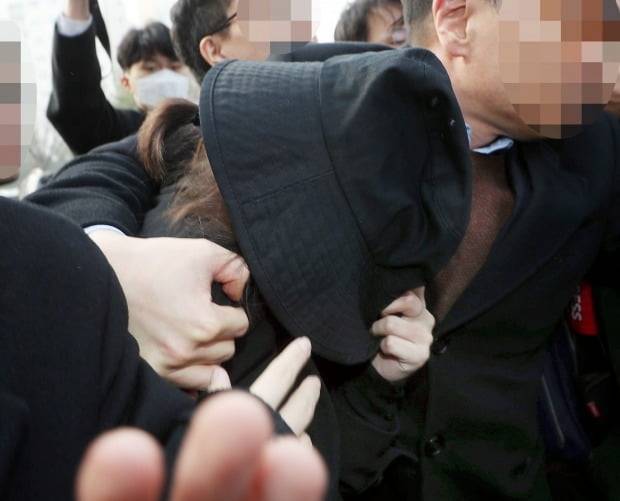 집예유예 선고받은 홍정욱 딸 홍모씨 (사진=연합뉴스)