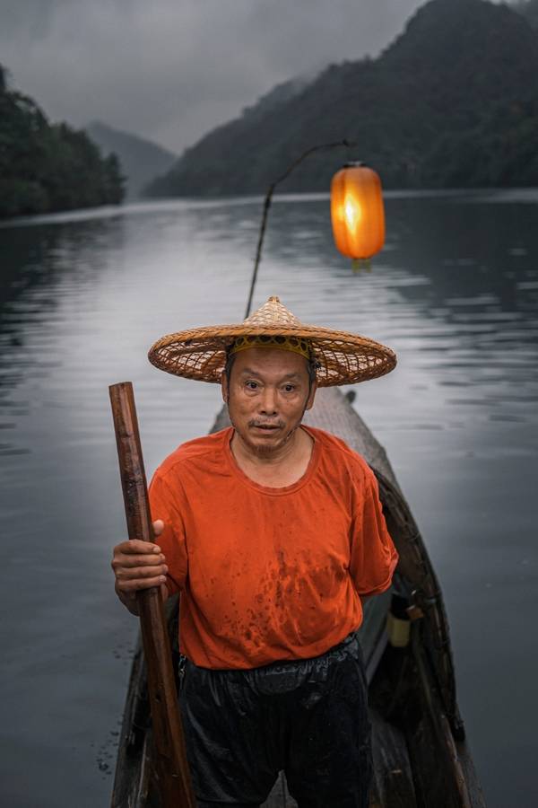 동강에서 만난 어부