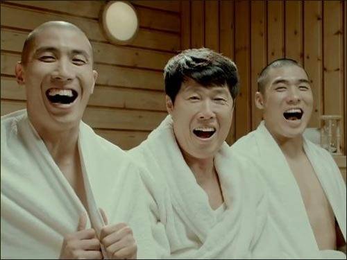 ▲ 차두리(왼쪽)의 동생이자 차범근(가운데)의 아들인 차세찌가 음주 운전으로 입건됐다. '우르사' 광고 캡처