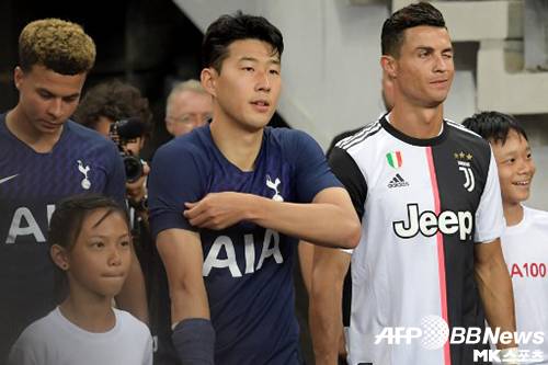 손흥민은 ‘날강두 노쇼 사건’ 이후 진행된 FIFA 올해의 선수 투표에서도 호날두에게 3위 표를 줬다. 사진=AFPBBNews=News1