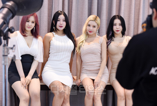 포토]레이샤 보름-고은-채진-시아, 누가 제일 섹시해요?!