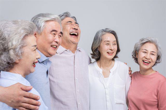 경자년 새해에도 젊고 건강하게 살려면 유산소운동 등 적절한 생활습관을 유지하는 등 노력해야 한다는 게 건강전문가들의 공통된 견해다. 게티이미지뱅크