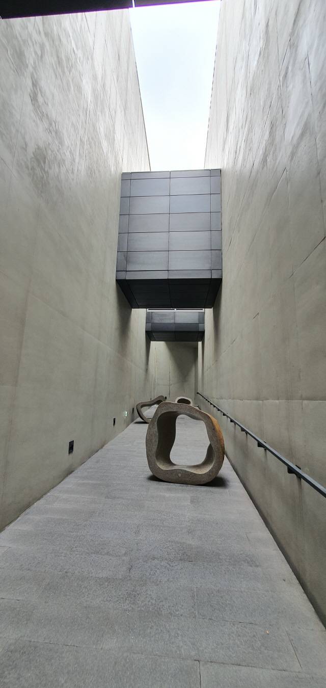 하늘광장과 외부 공원을 잇는 하늘길./권혁준