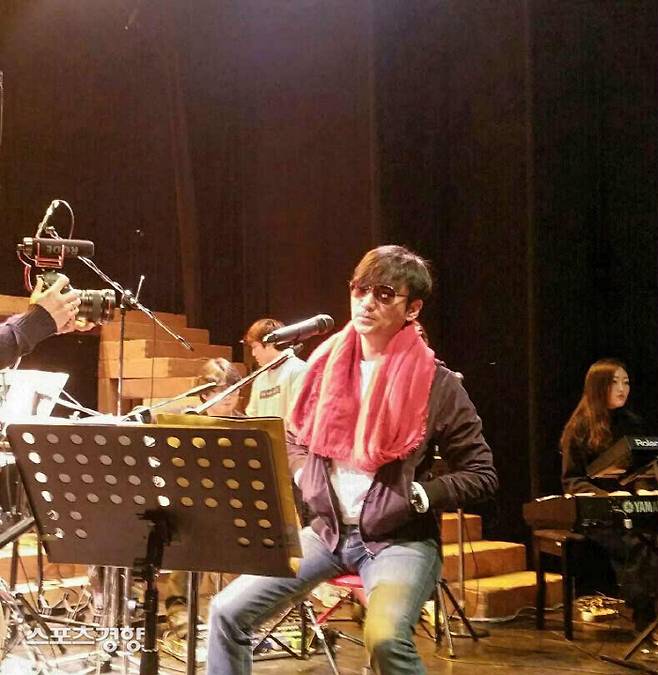 지난 7일 SBS 예능 ‘불타는 청춘’에 출연해 근황을 전한 가수 김승진. 사진 김승진 제공