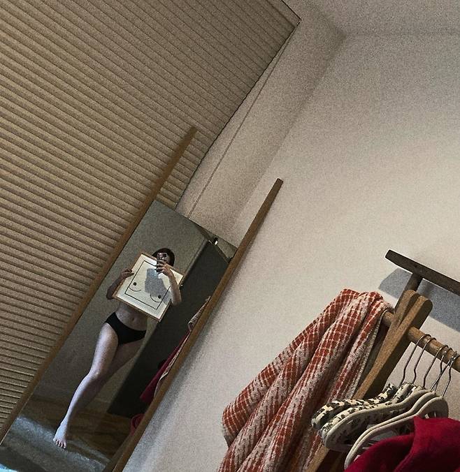 ▲ 가수 박지민이 악플러에게 일침을 가했다. 출처l박지민 SNS