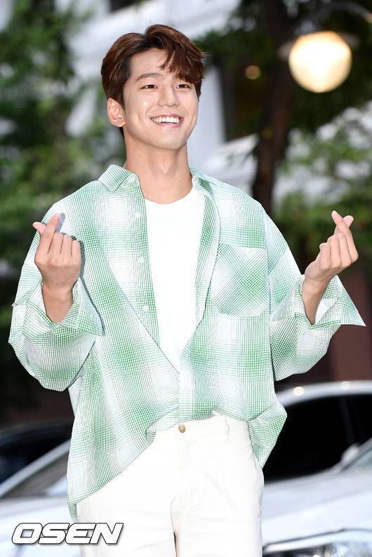 [OSEN=최규한 기자]배우 김민규가 참석하며 포즈를 취하고 있다. /dreamer@osen.co.kr