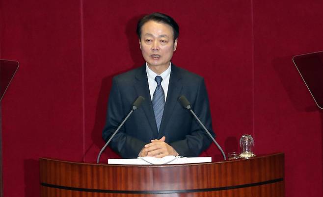 한선교 미래한국당 대표가 3일 국회 본회의장에서 비교섭단체 대표 연설을 하고 있다. 연합뉴스