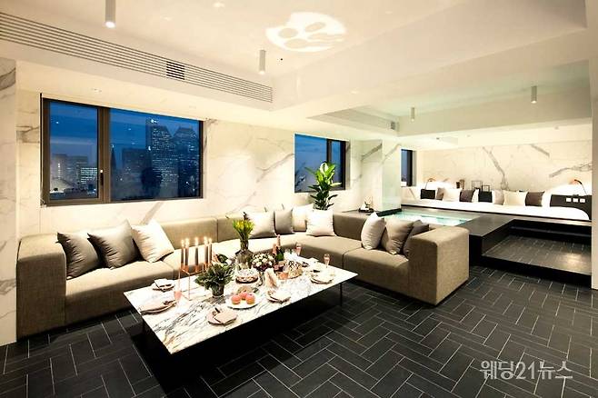 사진 : 글래드 라이브 강남