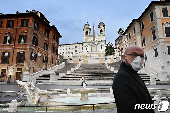 TOPSHOT-ITALY-HEALTH-VIRUS © AFP=뉴스1