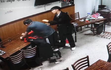 [사진 출처 = 유튜버 `정배우` 영상 캡처]
