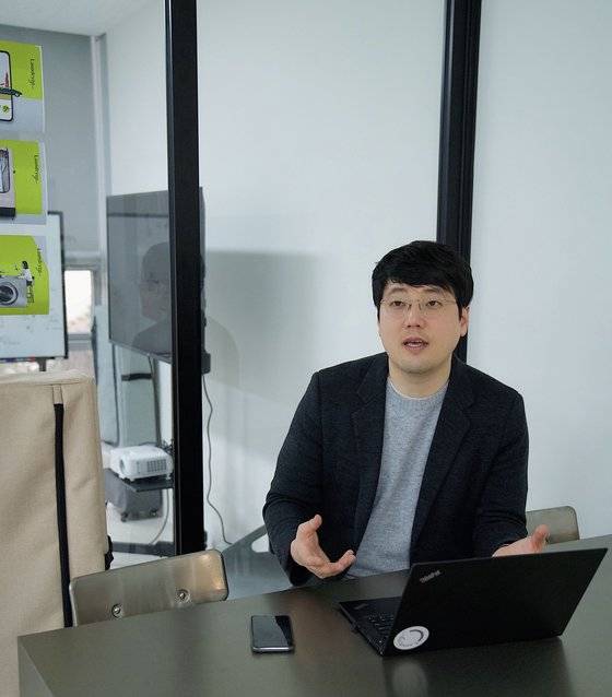 런드리고 서비스를 선보인 조성우 의식주컴퍼니 대표. [사진 의식주컴퍼니]