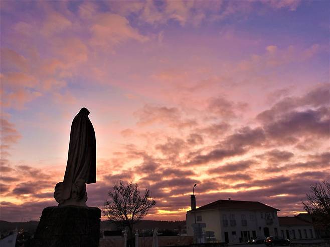 성모 발현 전설이 있는 오르티가(Ortiga) 성당