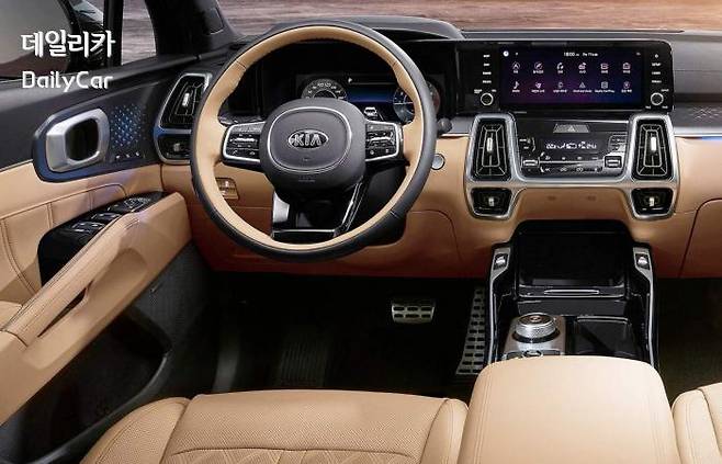 운전석 중심의 인스트루먼트 패널