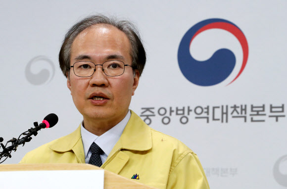 권준욱 중앙방역대책부본부장 - 연합뉴스