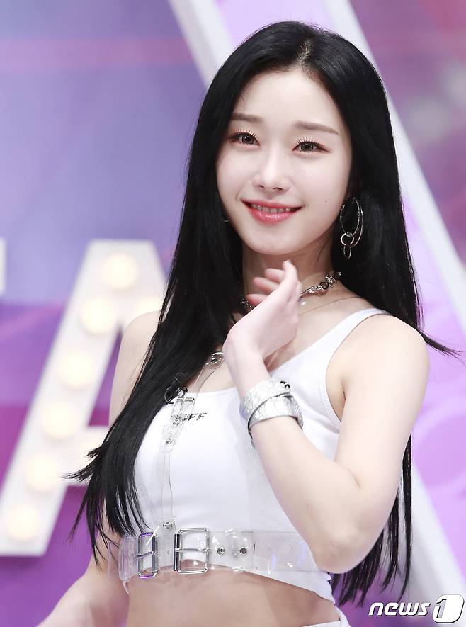 시그니처 채솔, 청순한 미소