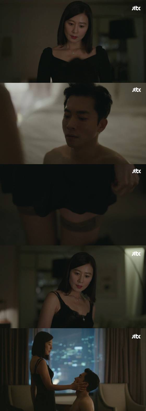 /사진=JTBC 금토드라마 '부부의 세계' 4회 방송화면 캡처