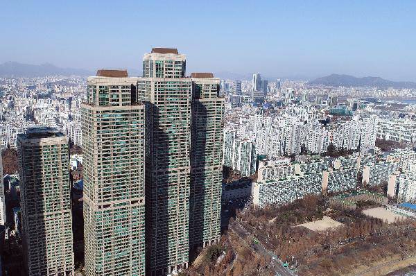 서울 강남구 도곡동, 대치동 일대 주상복합 및 아파트 전경./조선DB