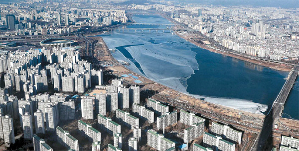 서울 한강변 아파트 단지 전경 [사진 = 매경DB]