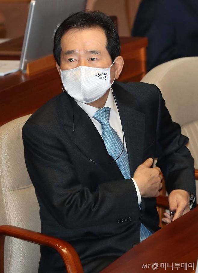 정세균 국무총리가 지난 20일 오후 서울 여의도 국회에서 열린 제377회 국회(임시회) 제1차 본회의에 출석하고 있다. /사진=홍봉진 기자