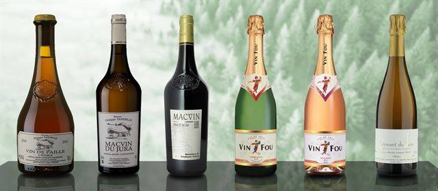 쥐라 지역의 독특한 와인들. 왼쪽부터 뱅 드 파이유(Vin de Paille), 막뱅 뒤 쥐라(화이트와 레드), 뱅 푸(화이트와 로제), 크레망 뒤 쥐라(Cremant du Jura). 각 와이너리 홈페이지 캡처