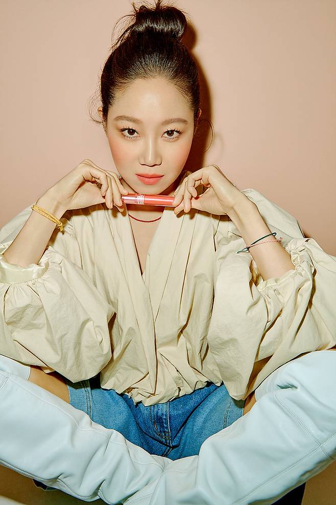 ©어뮤즈(AMUSE)