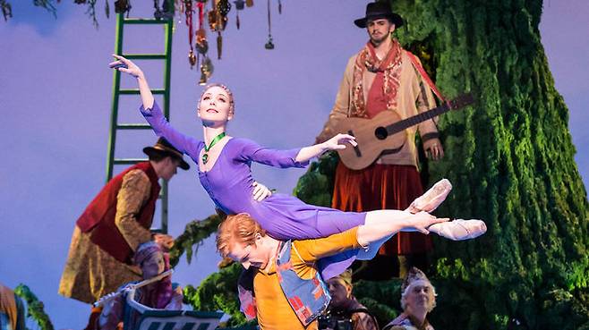 발레 '겨울이야기' (사진=로열오페라하우스 홈페이지ⓒROH/Johan Persson 2014)