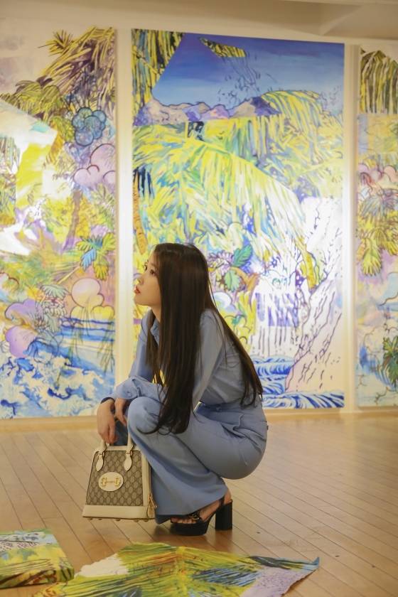 엑소 카이X아이유, 전시회 나들이 근황..패셔너블 그 자체