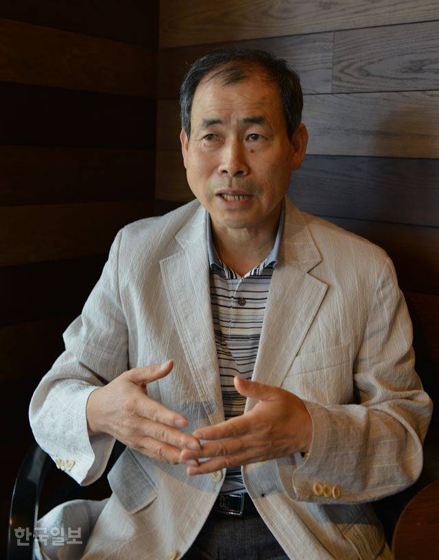 대한변호사협회 일제피해자 인권특별위원회 위원장인 최봉태 변호사. 한국일보 자료사진