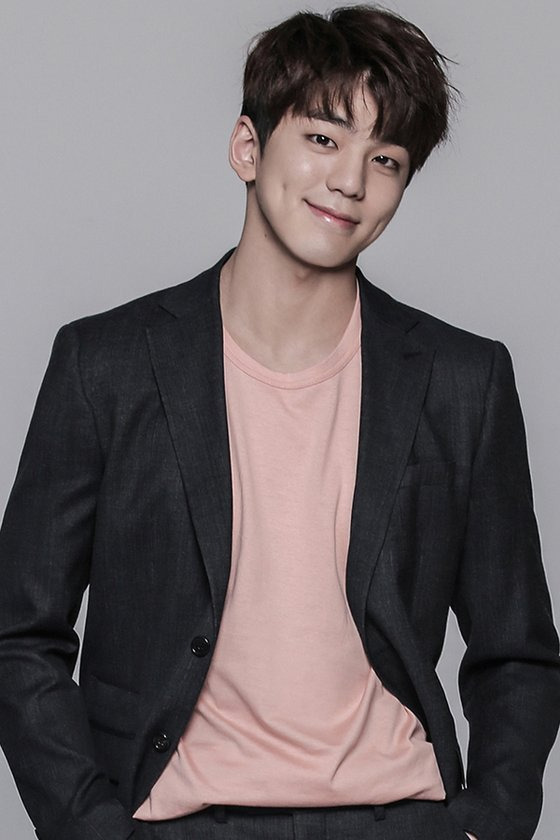 배우 김민규