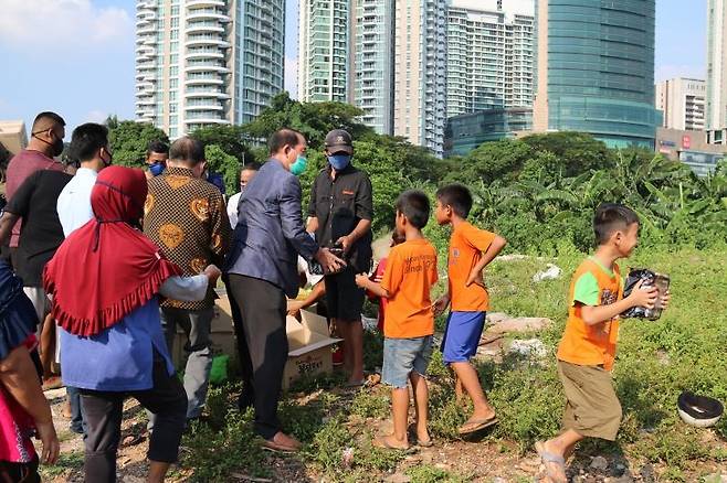 인도네시아판 '구룡마을'에 닿은 한국인의 온정 [자카르타=연합뉴스]