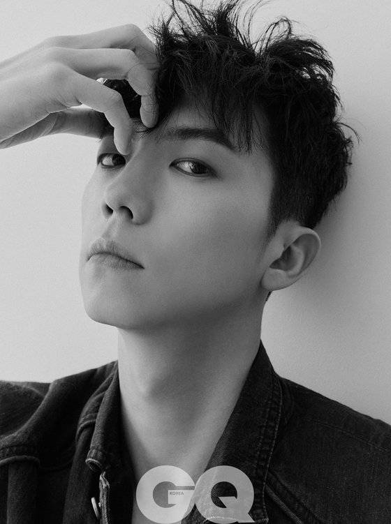 우영 화보