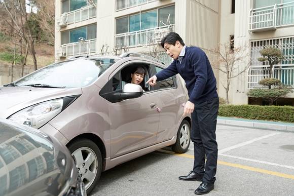 자동차사고 몇대 몇! - 아이클릭아트 제공