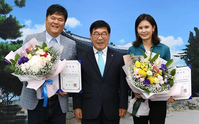 광주시 홍보대사 배우 최승경(왼쪽)·임채원(오른쪽) 부부 [광주시 제공. 재판매 및 DB 금지]