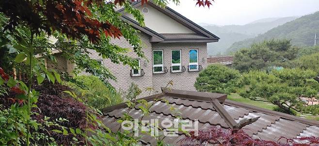 정의연이 매입했다 매도한 안성쉼터(사진=김용운 기자)