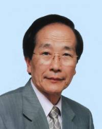 1973년 일본 제약회사 산쿄의 생화학자 엔도 아키라 박사는 푸른곰팡이의 한 종에서 HMG-CoA 환원효소 억제 성분인 메바스타틴을 발견했지만 동물실험에서 장기 투여 독성이 나타나 제품화에는 실패했다. 만일 메바스타틴이 첫 스타틴 약물이 됐다면 엔도 박사는 노벨생리의학상을 받지 않았을까. 교보문고 제공