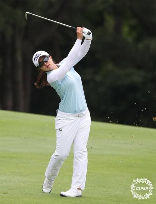 그린을 공략하는 김세영 프로 [KLPGA 롯데칸타타 여자오픈]