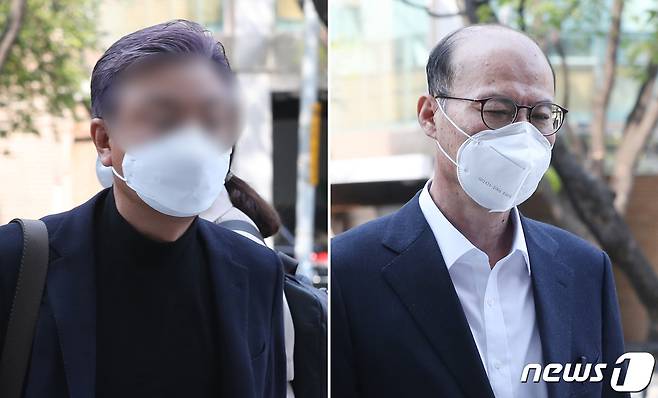미공개 정보를 이용해 주식을 거래한 혐의를 받는 이용한 신라젠 전 대표(왼쪽)와 곽병학 전 신라젠 감사가 16일 오전 서울 양천구 서울남부지법에 영장실질심사를 받기 위해 들어가고 있다.  2020.4.16/뉴스1 © News1 송원영 기자