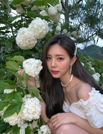 다이아 은채가 사소한 인터뷰를 진행했다. 사진=은채 인스타그램