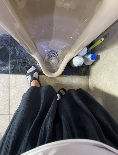 내릴 것인가, 올릴 것인가. 난 선택의 기로에 놓여 있었다./사진=결국 내린 남형도 기자